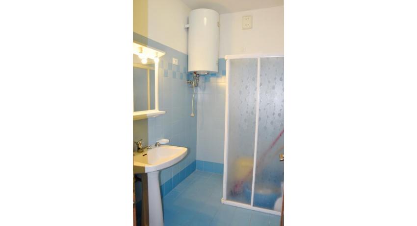 appartamenti VISTAMARE: B5 - bagno (esempio)